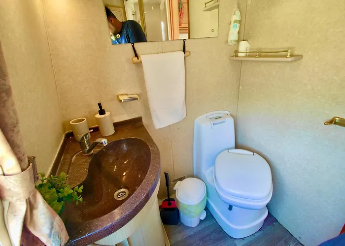 Camping Olive Grove Mountain Caravan