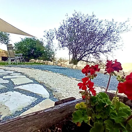 Olive Grove Mountain Caravan Kemping *